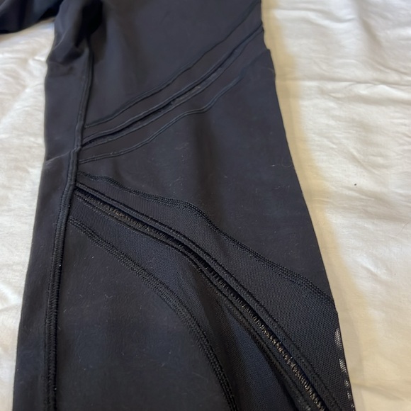 Lululemon Women's High Times (Metta) Full-On Luon Mesh Panel Leggings! 10 - Picture 3 of 3